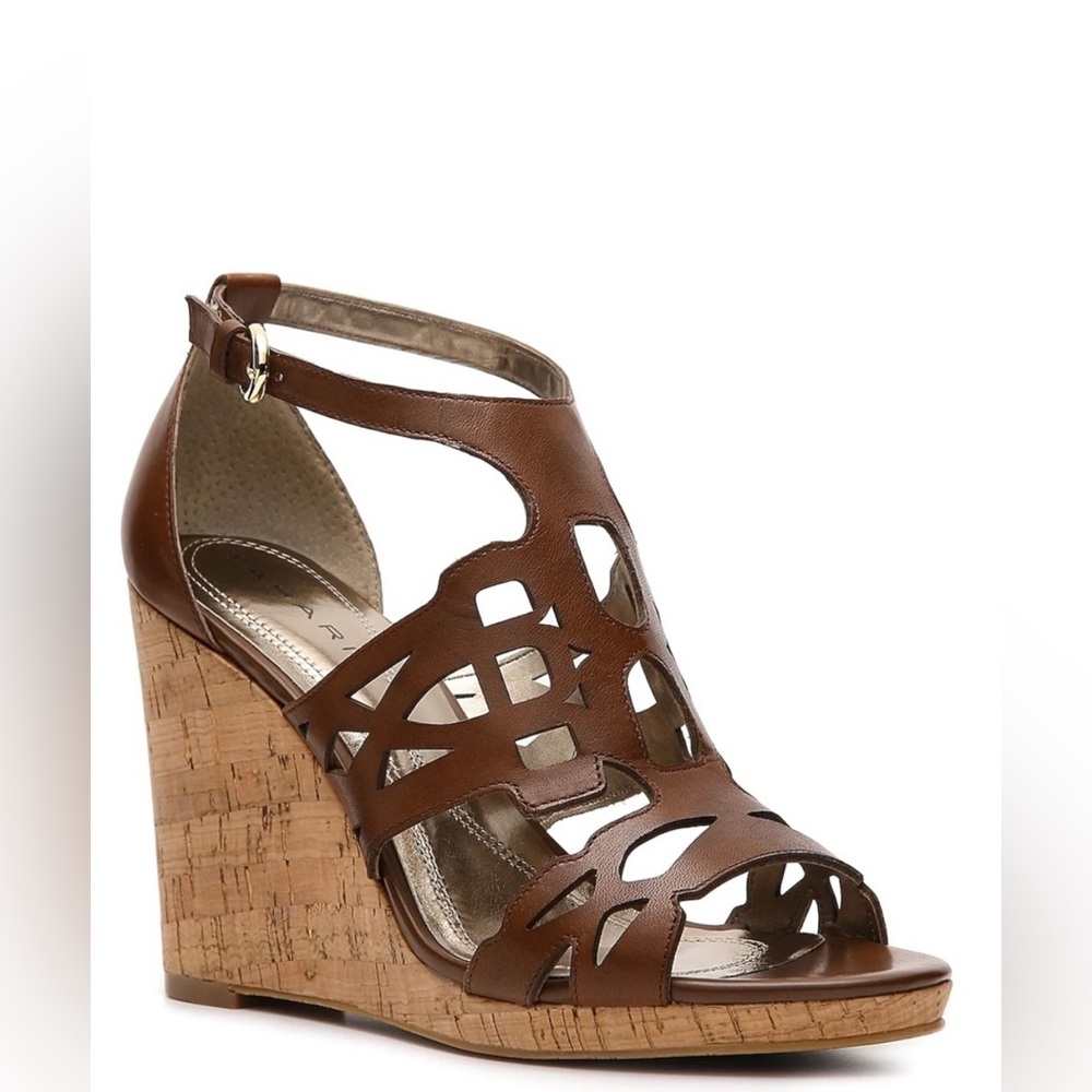 Tahari Wayne Wedge Sandals 7.5 Brown